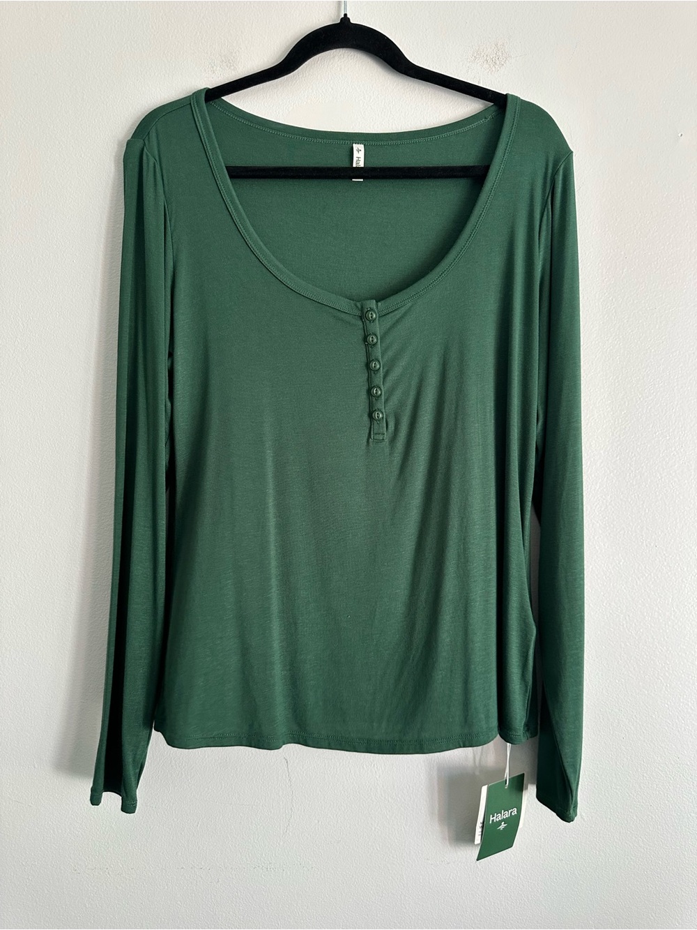 NWT HALARA Forest Green Long Sleeve Scoop-Neck Henley Size XL